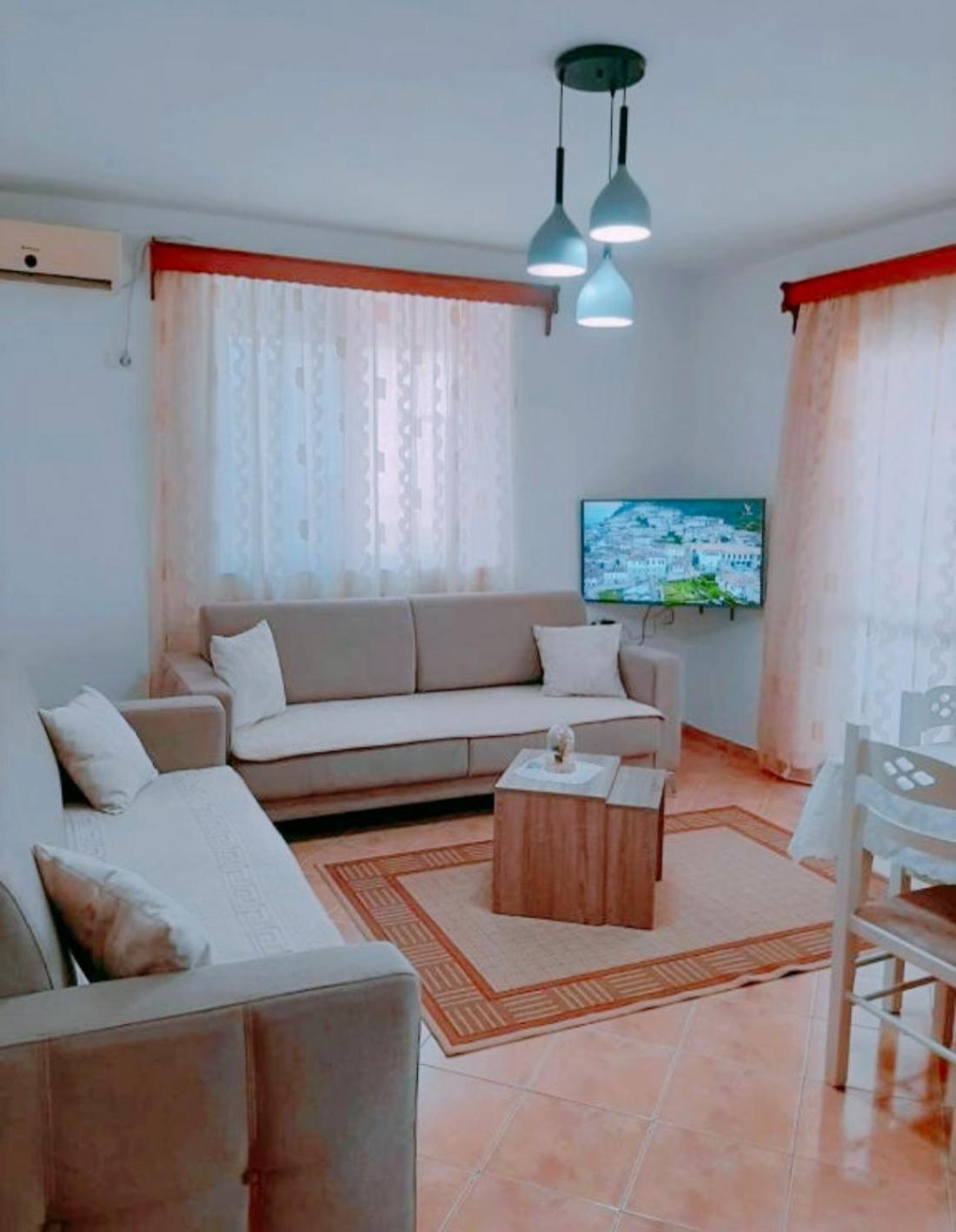 Vangert Apartment ベラト エクステリア 写真
